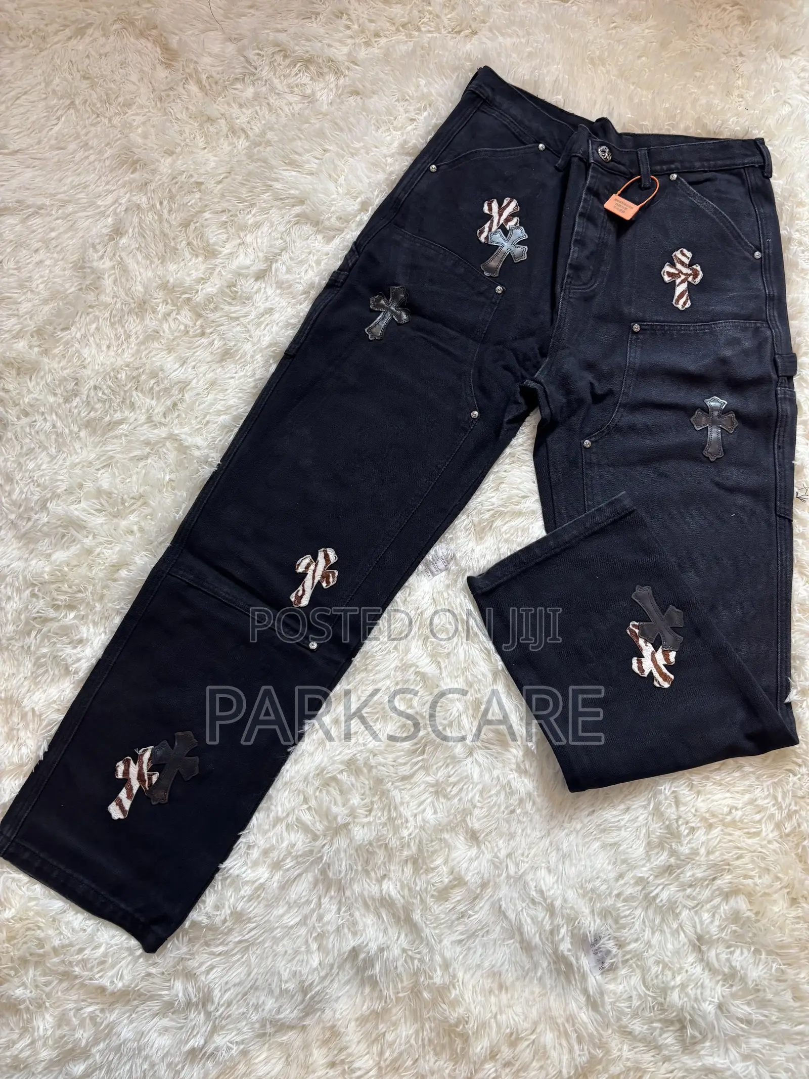 Men Jeans Available in Different Sizes