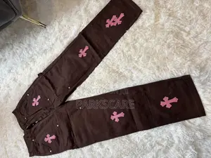 Men Jeans Available in Different Sizes