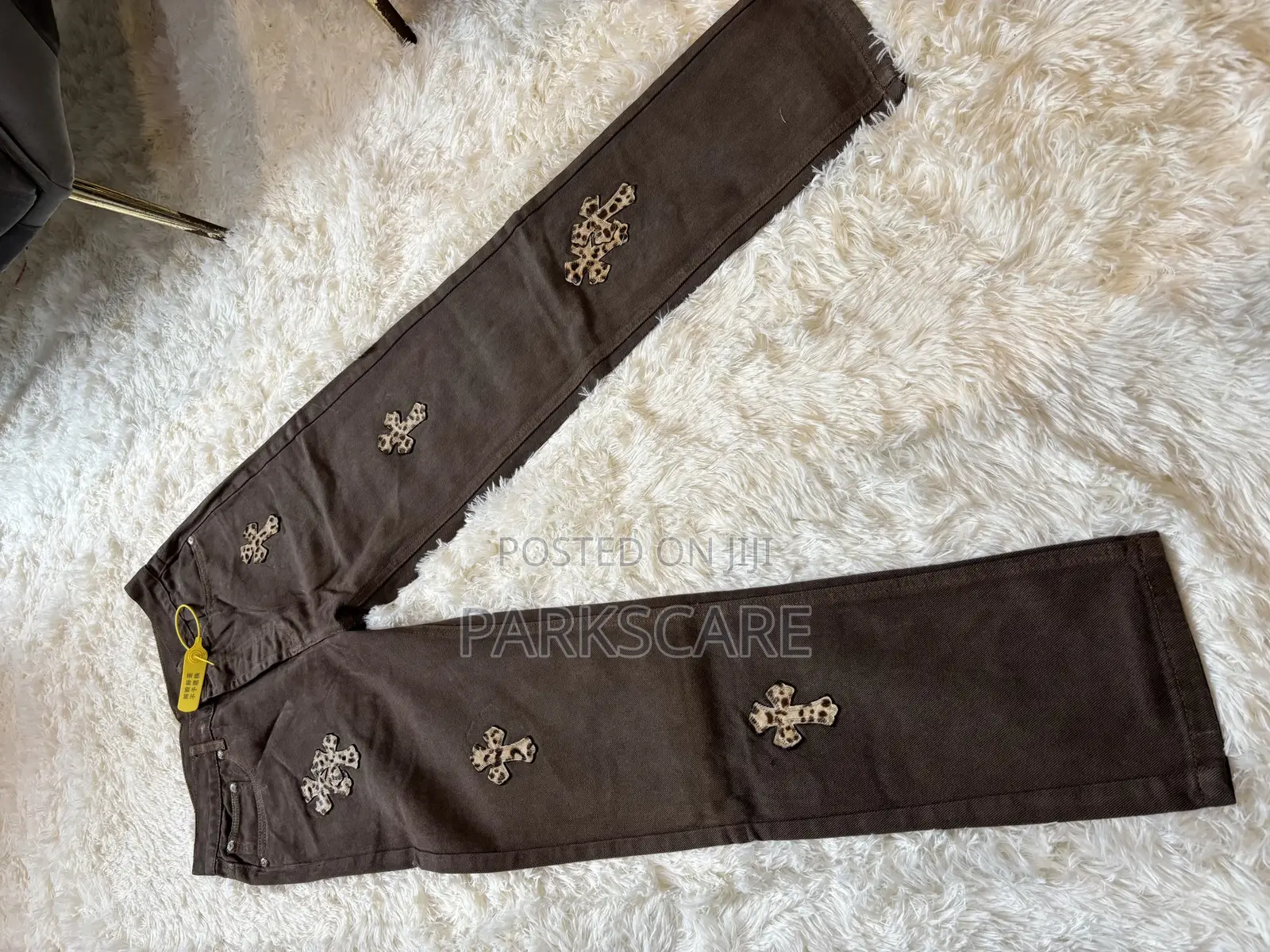 Men Jeans Available in Different Sizes