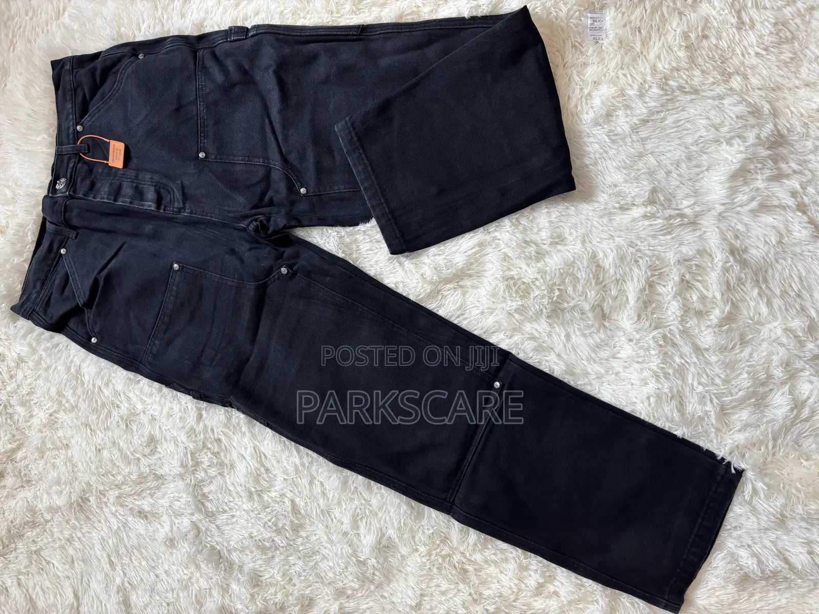 Men Jeans Available in Different Sizes