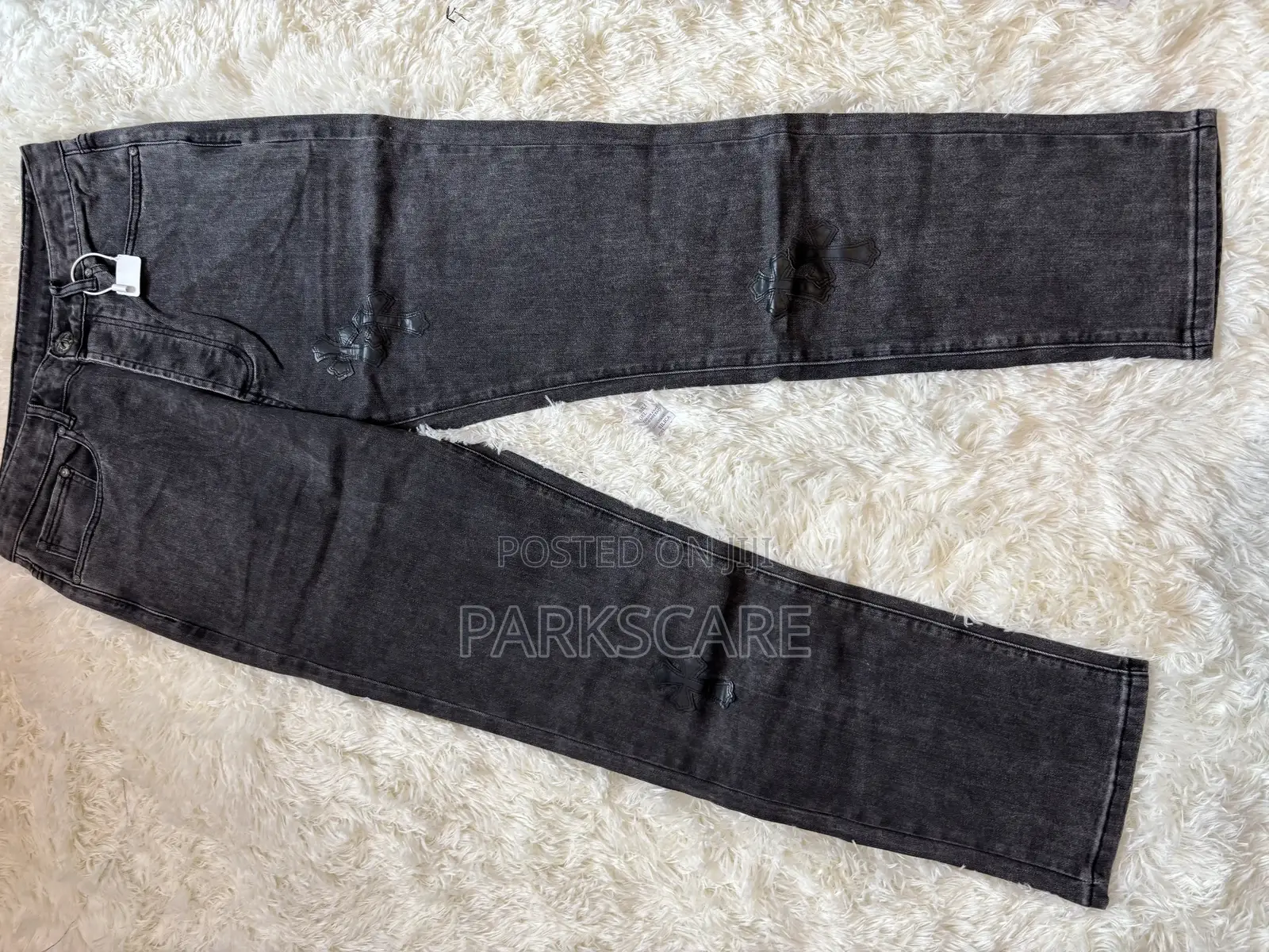 Men Jeans Available in Different Sizes