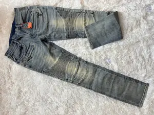 Men Jeans Available in Different Sizes