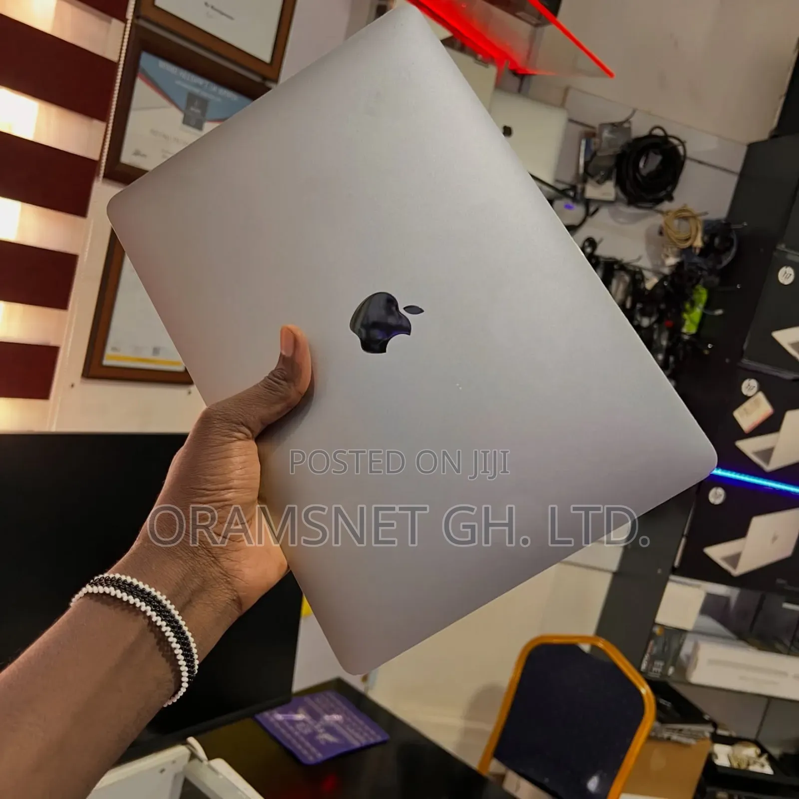 Laptop Apple MacBook Pro 2017 16GB Intel Core I5 SSD 256GB
