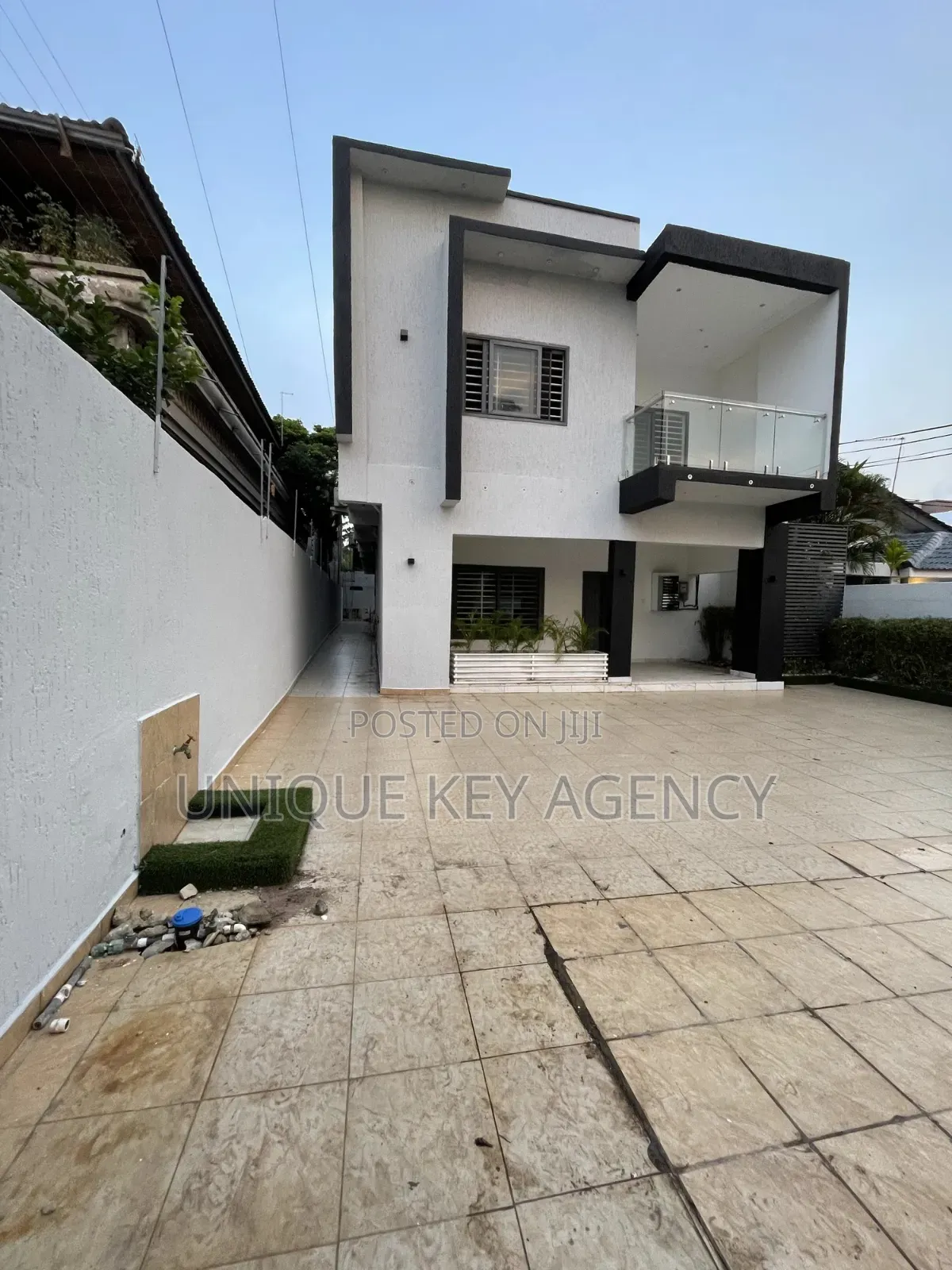 4bdrm House in Unique Key Agency, East Legon for rent