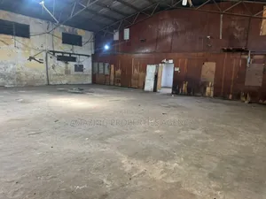 For Rent 800 SQM and 600 SQM Warehouse for Rent at Circle