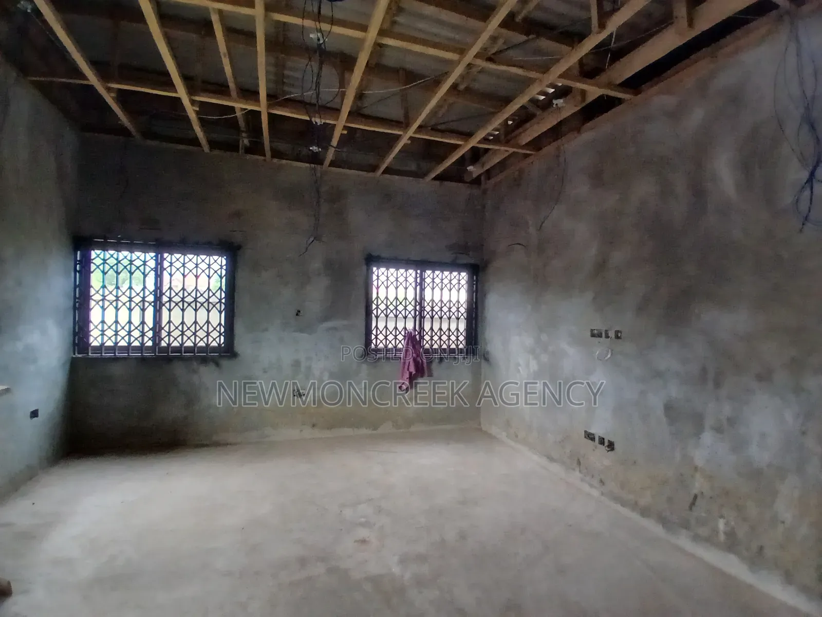 3bdrm Bungalow in Adenta,Amrahia., Accra Metropolitan for sale