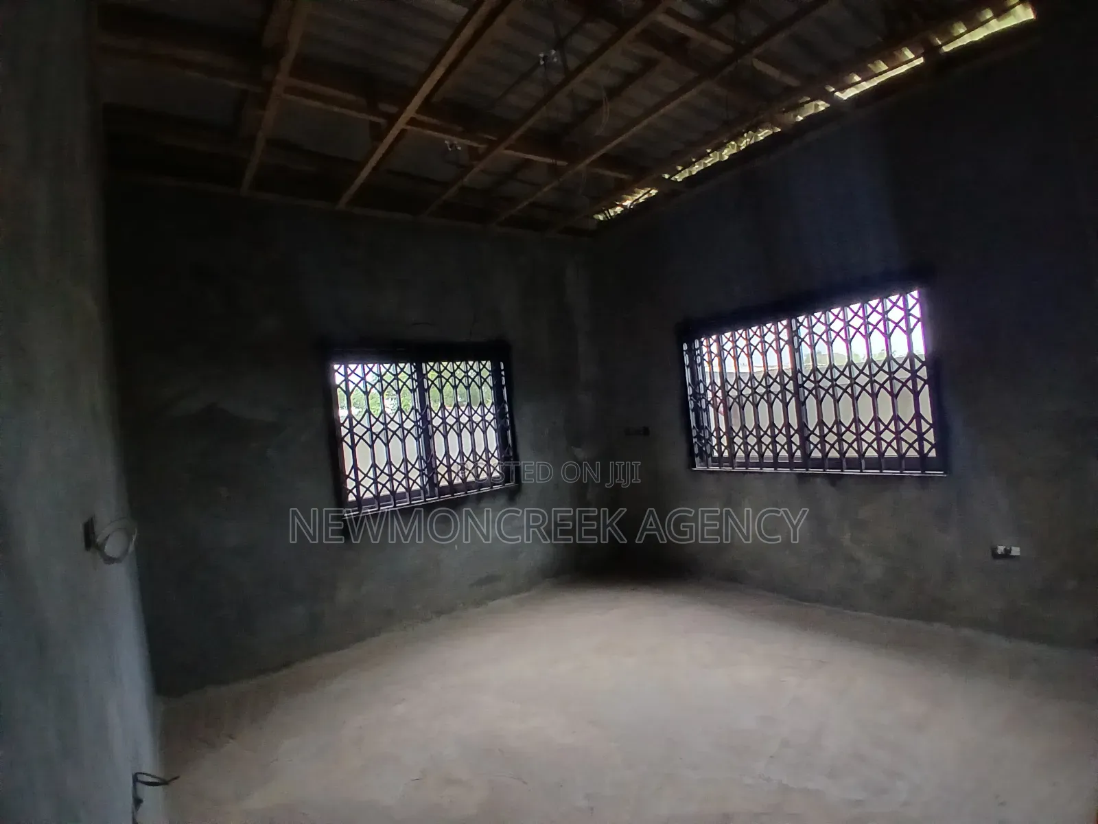 3bdrm Bungalow in Adenta,Amrahia., Accra Metropolitan for sale