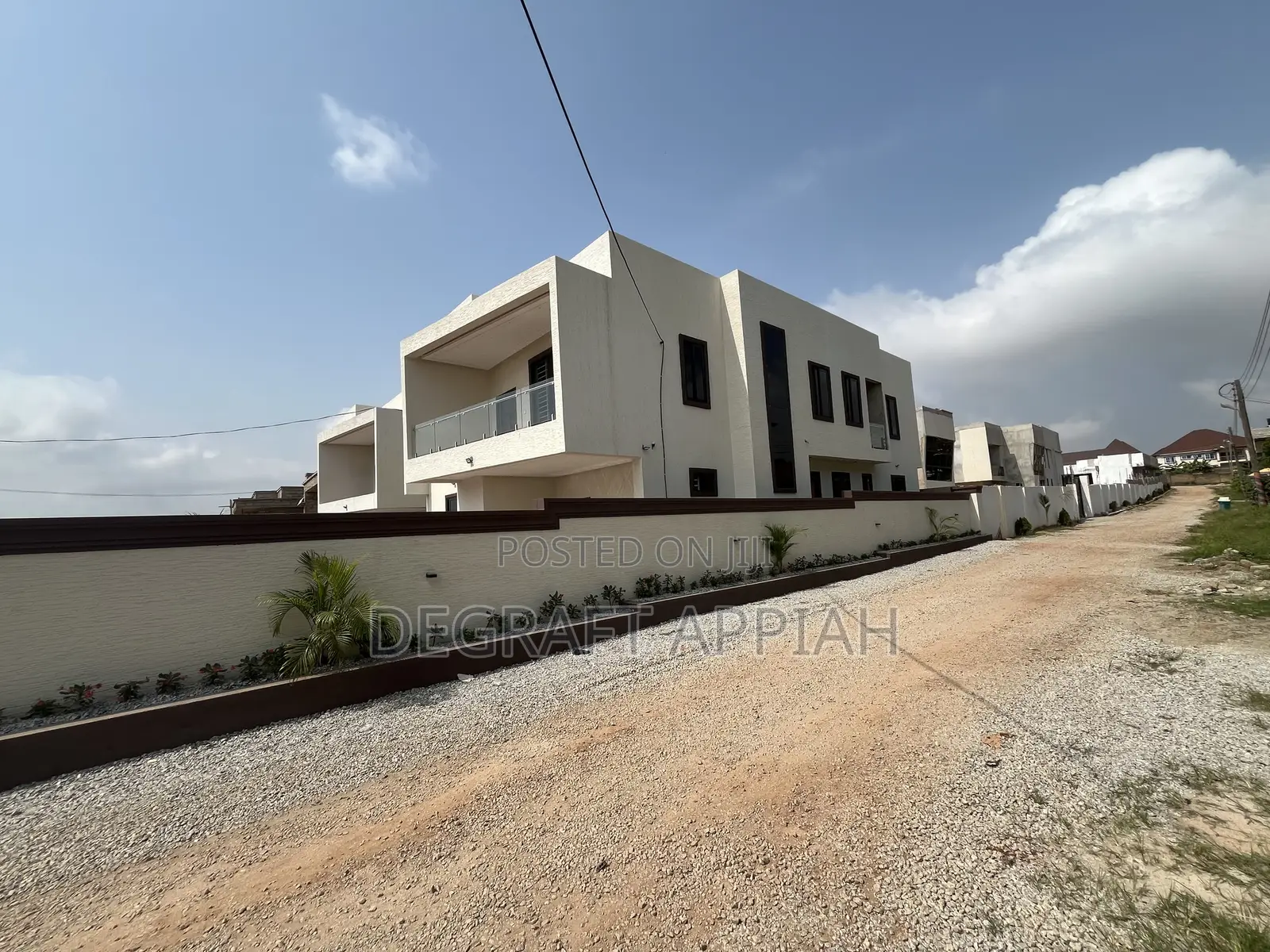 5bdrm House in Ipt, Denkyemuoso, Kumasi Metropolitan for sale