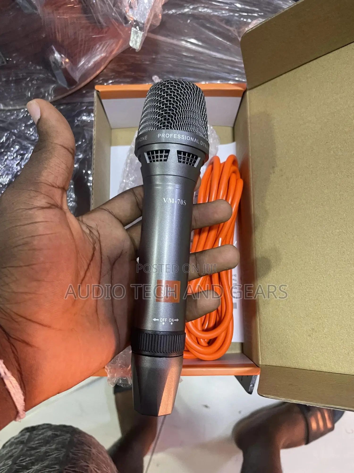 JBL Vm-70s Cord Microphone