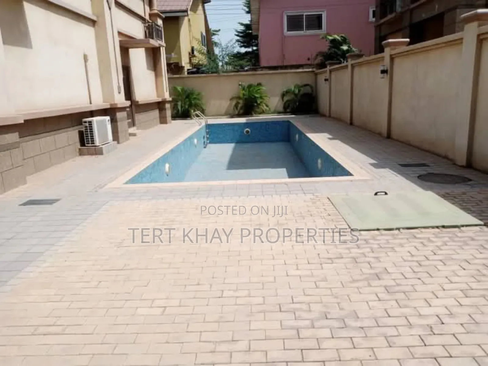 Furnished 5bdrm Mansion in Adiriganor, Adjiriganor for sale