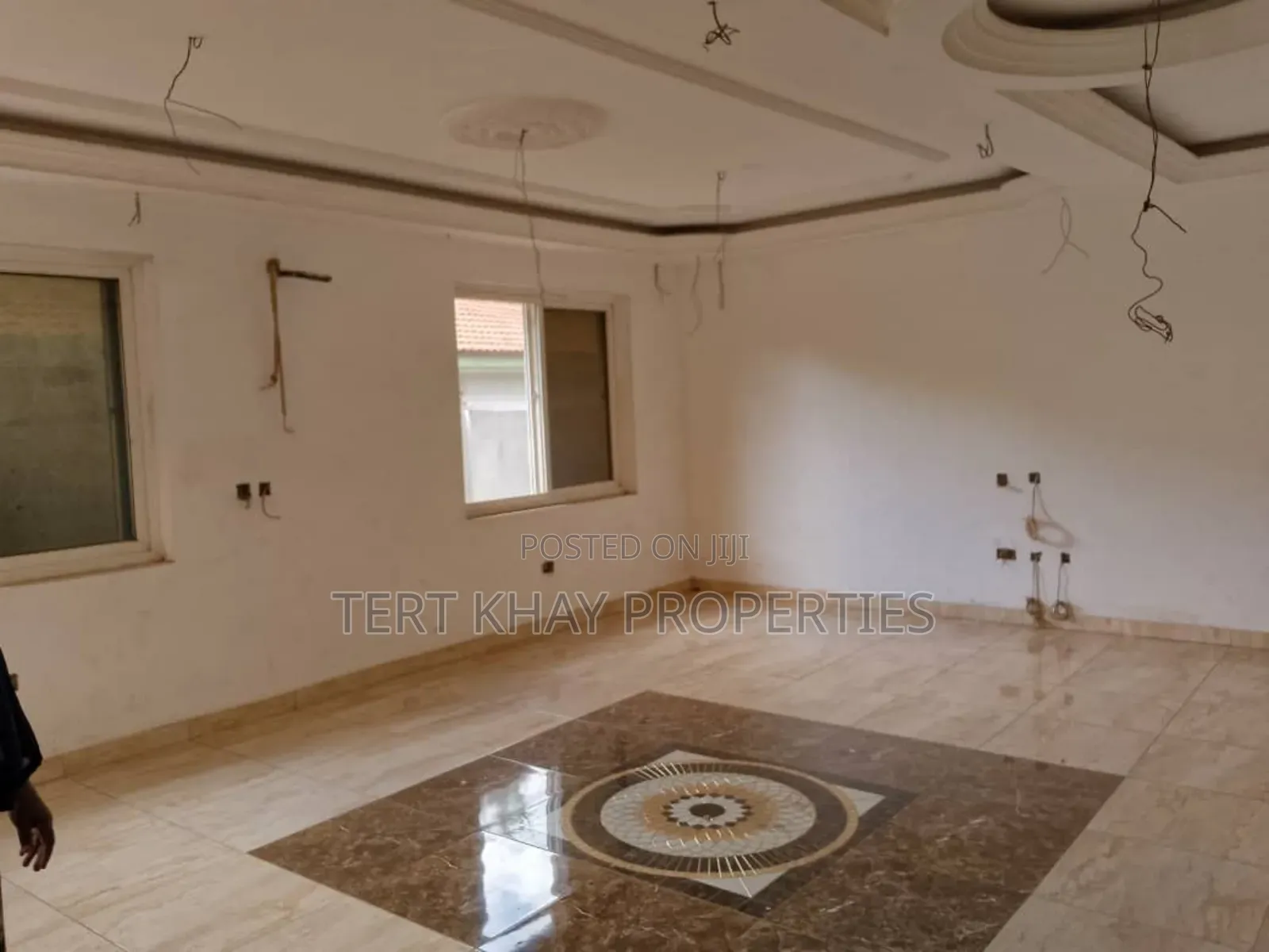 Furnished 5bdrm Mansion in Adiriganor, Adjiriganor for sale