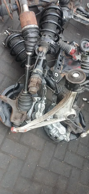 Honda Pilot 2019 to 2020 Front and Back Shocks and Hub