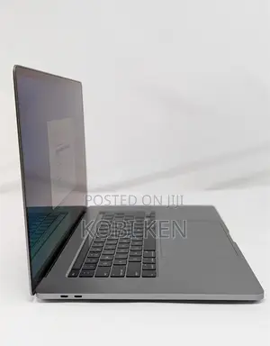 Laptop Apple MacBook Pro 2019 16GB Intel Core i9 SSD 512GB