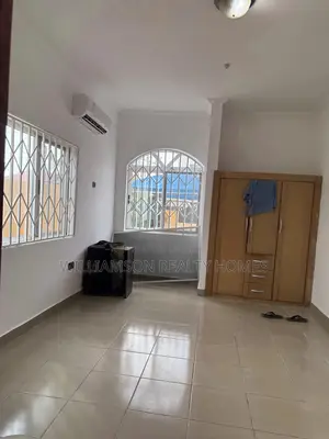3bdrm House in Community 18 Area, Spintex for rent