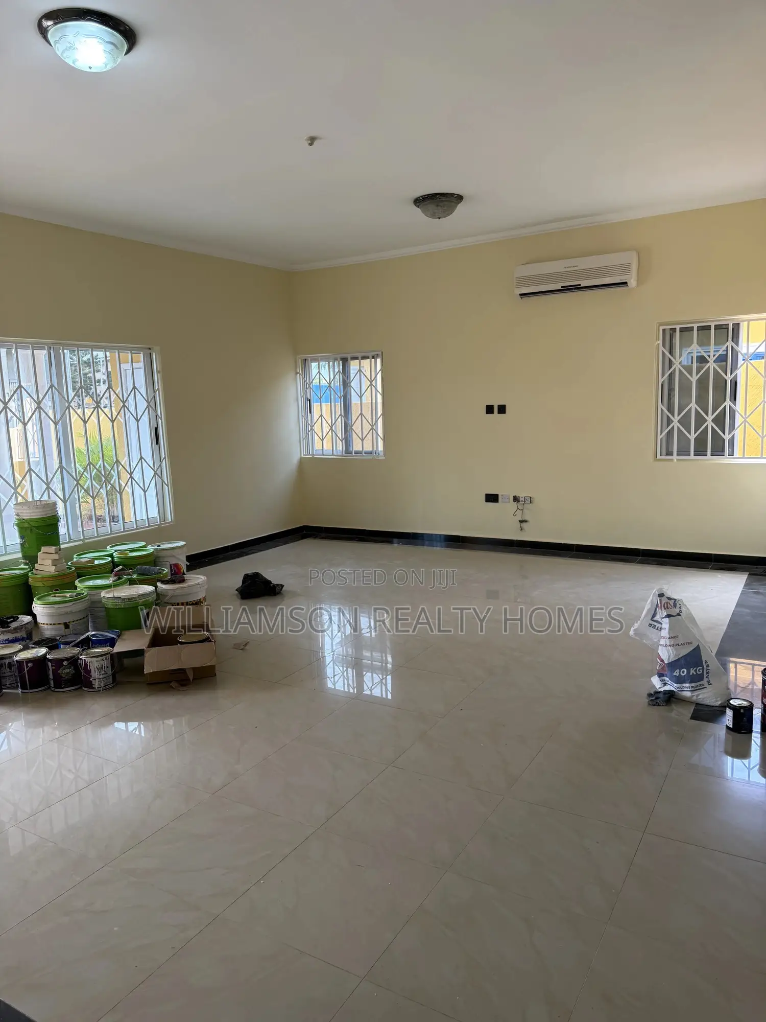 3bdrm House in Community 18 Area, Spintex for rent