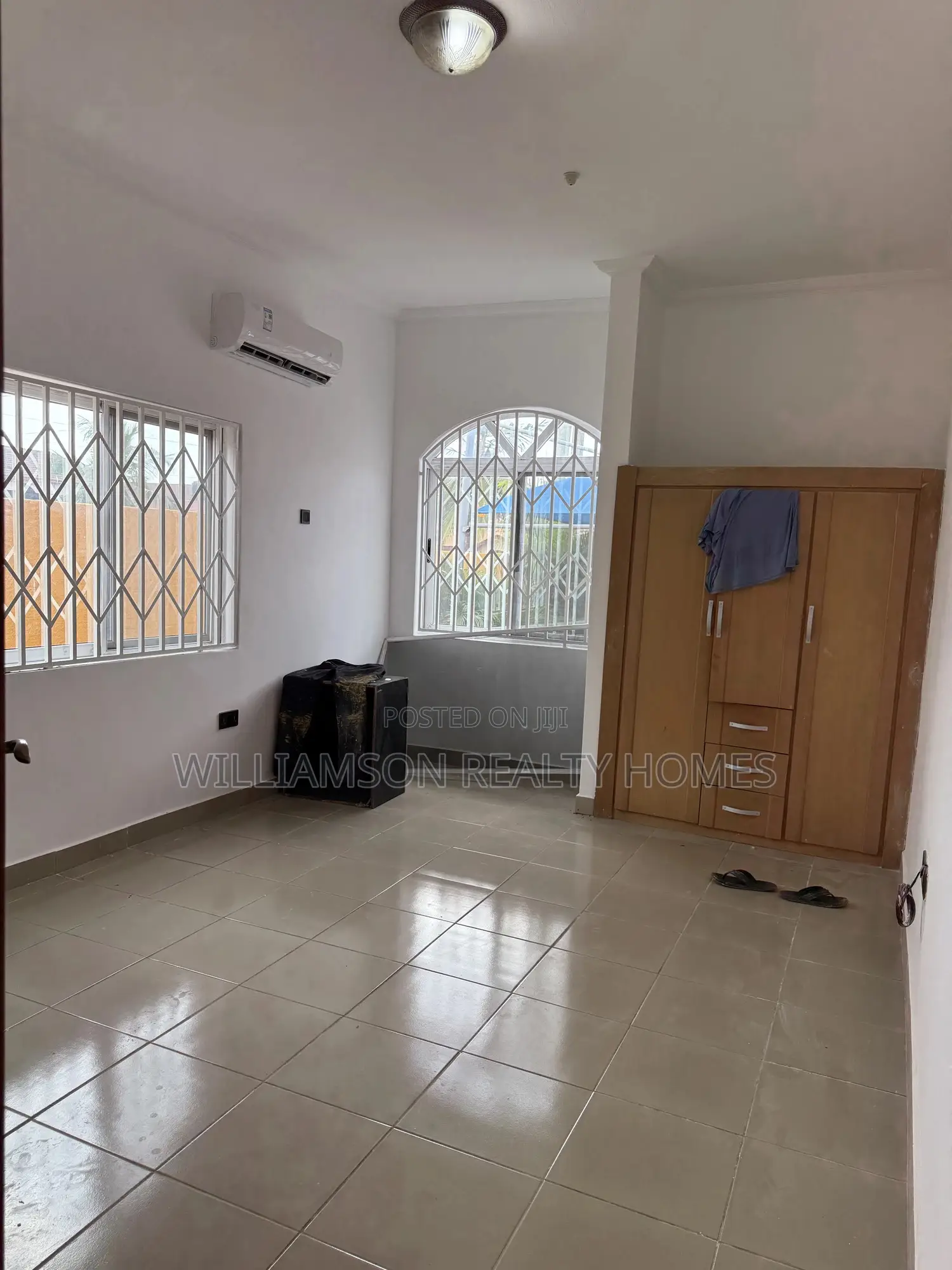 3bdrm House in Community 18 Area, Spintex for rent