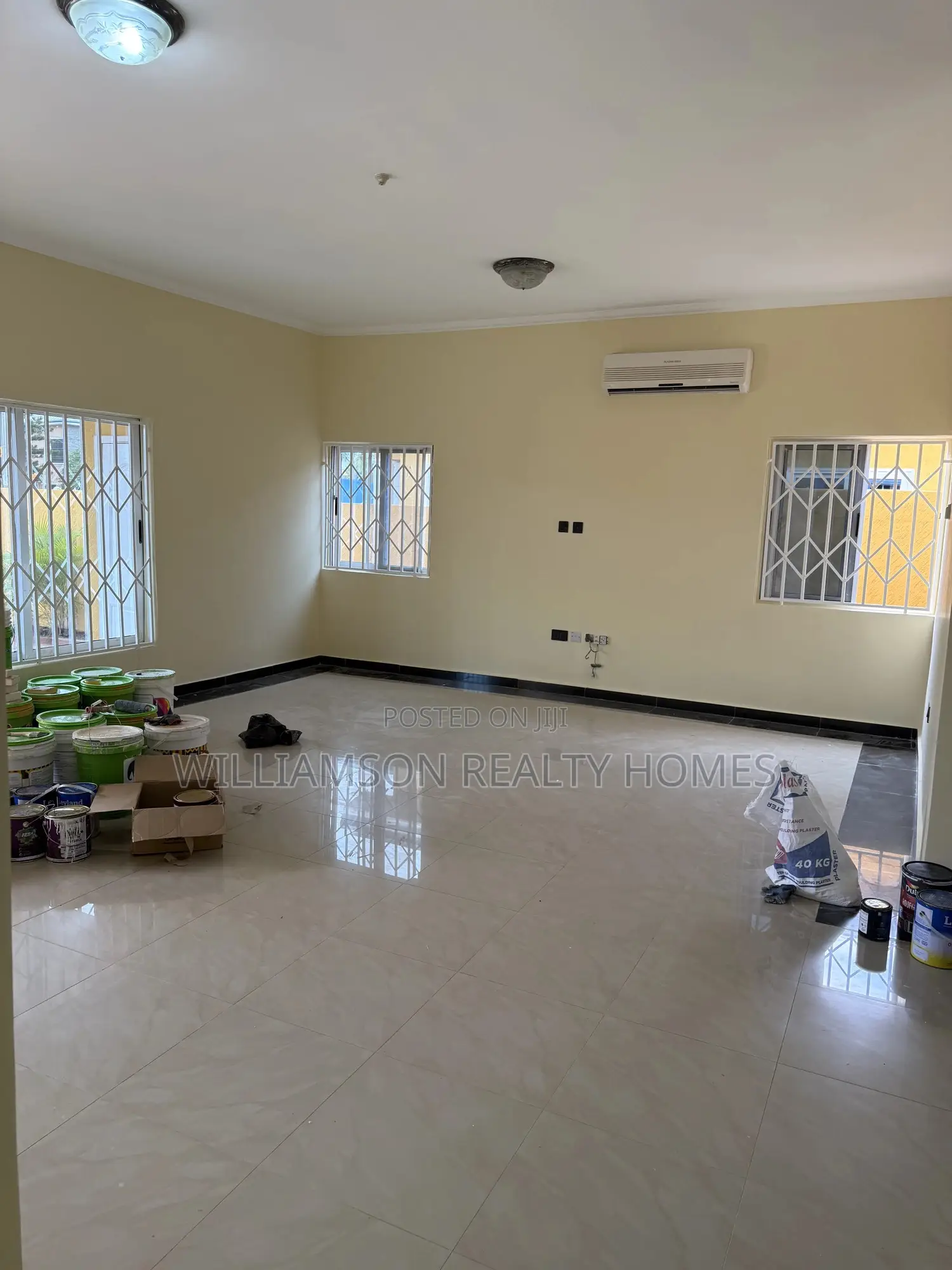 3bdrm House in Community 18 Area, Spintex for rent