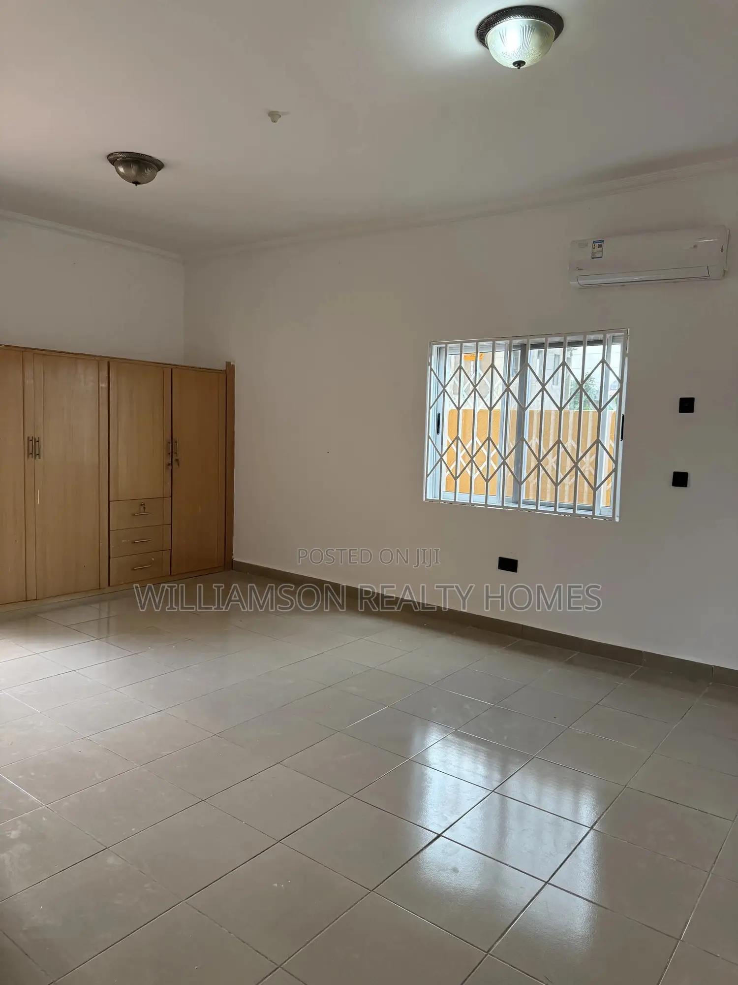 3bdrm House in Community 18 Area, Spintex for rent