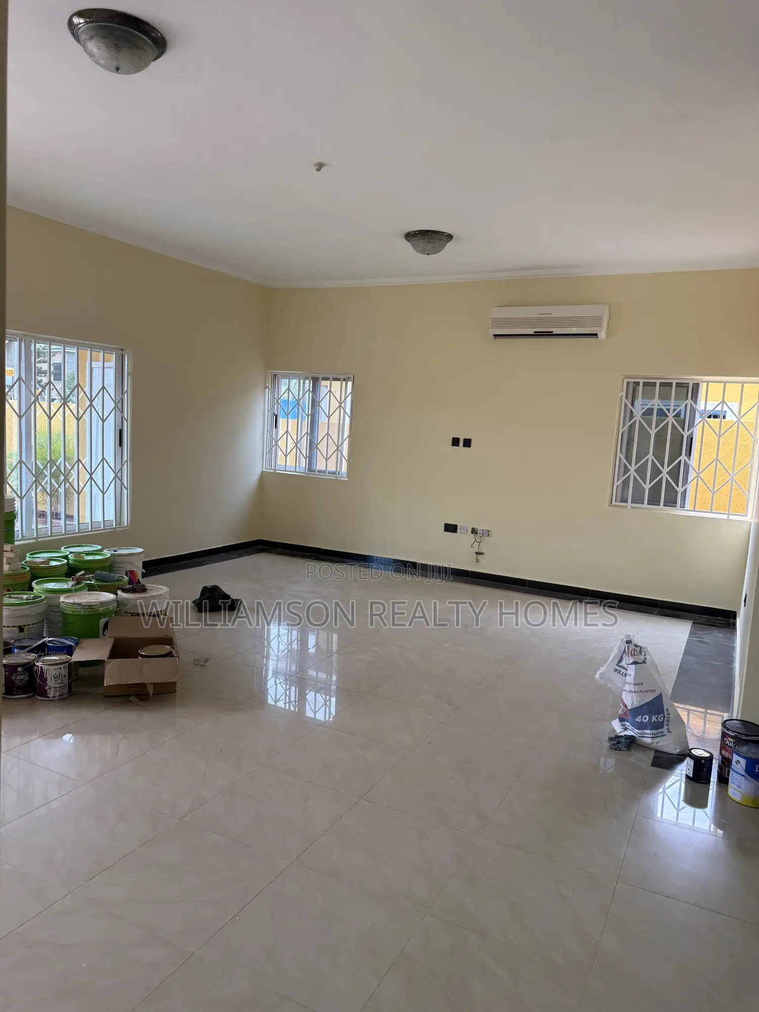 3bdrm House in Community 18 Area, Spintex for rent