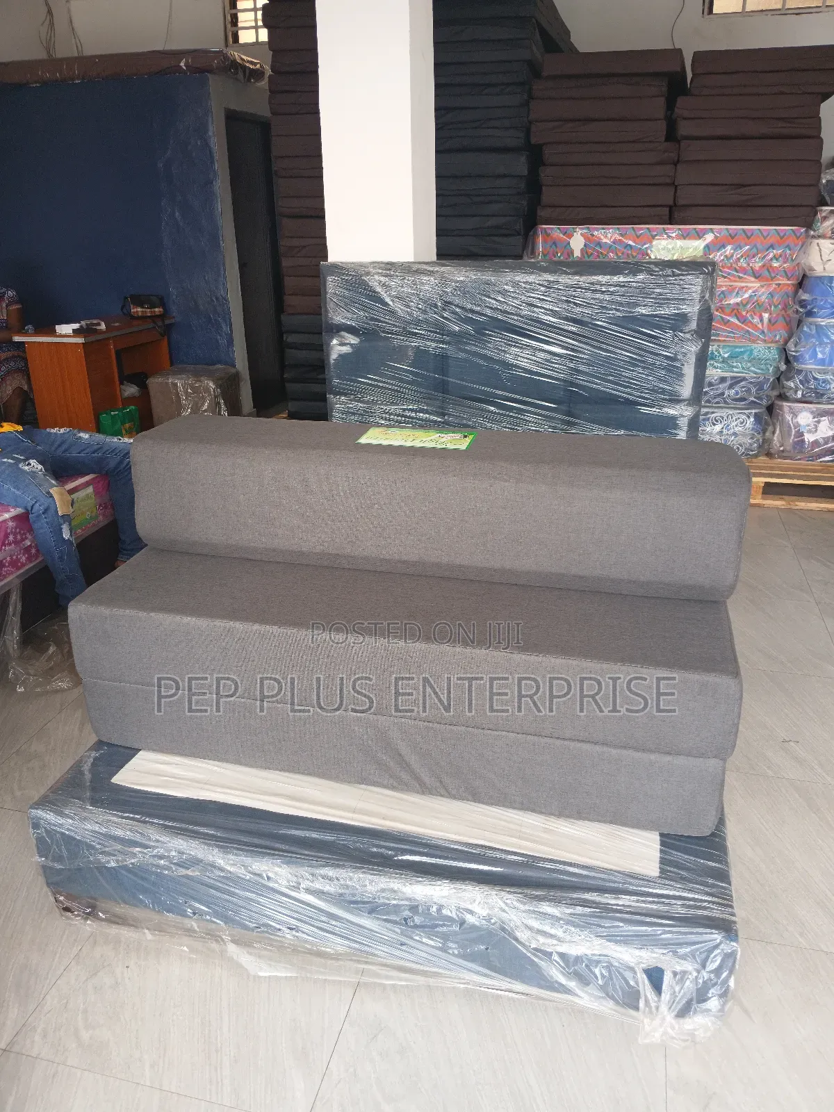 Sofa Bed (Sofa Convertible to Mattress)