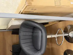 Bar Chair (Adjustable)