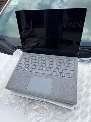 Laptop Microsoft Surface Laptop 2 8GB Intel Core i5 SSD 256GB