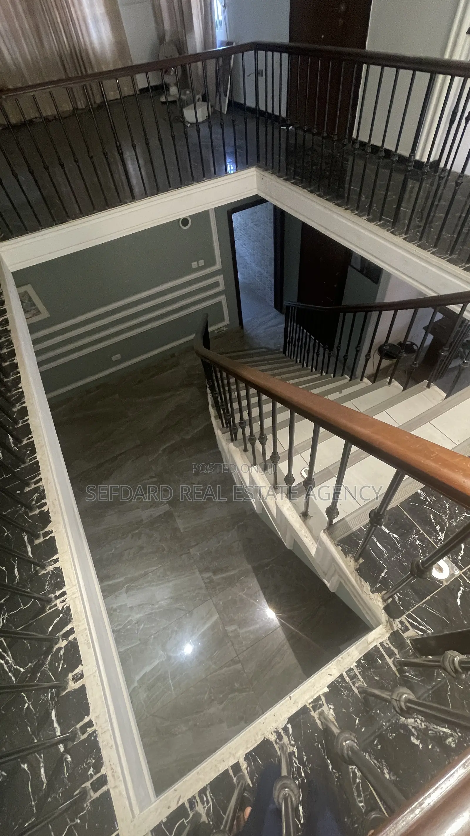 5bdrm House in Amasaman for sale