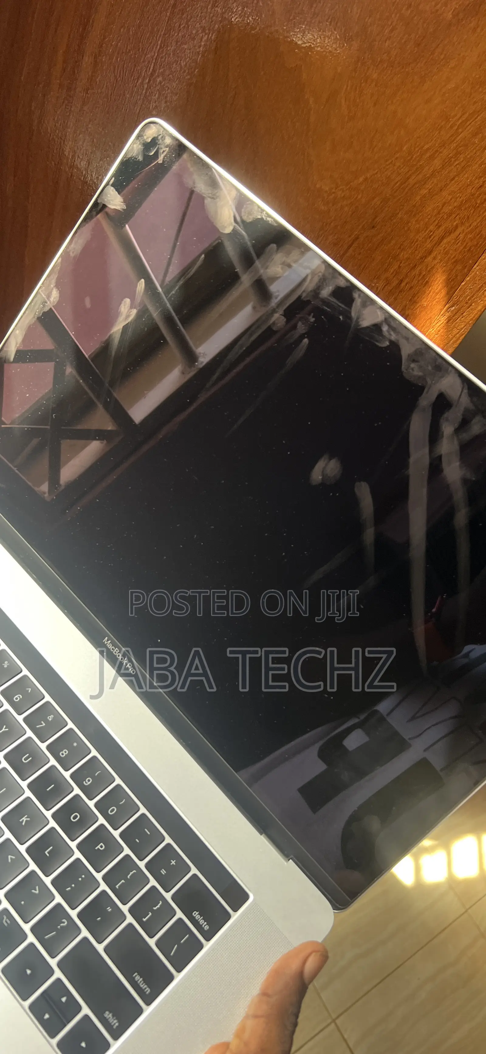 New Laptop Apple MacBook Pro 2017 16GB Intel Core i7 SSD 512GB