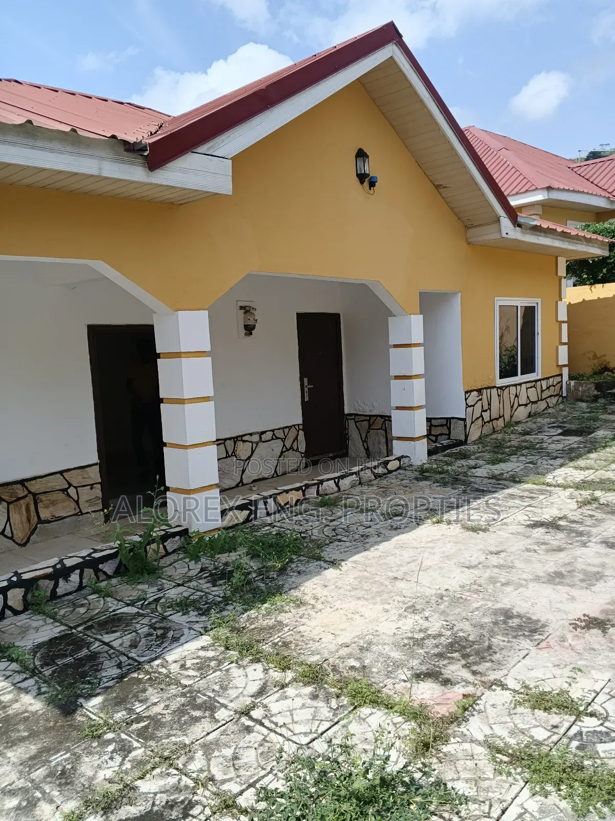 2bdrm House in Oyarifa for rent