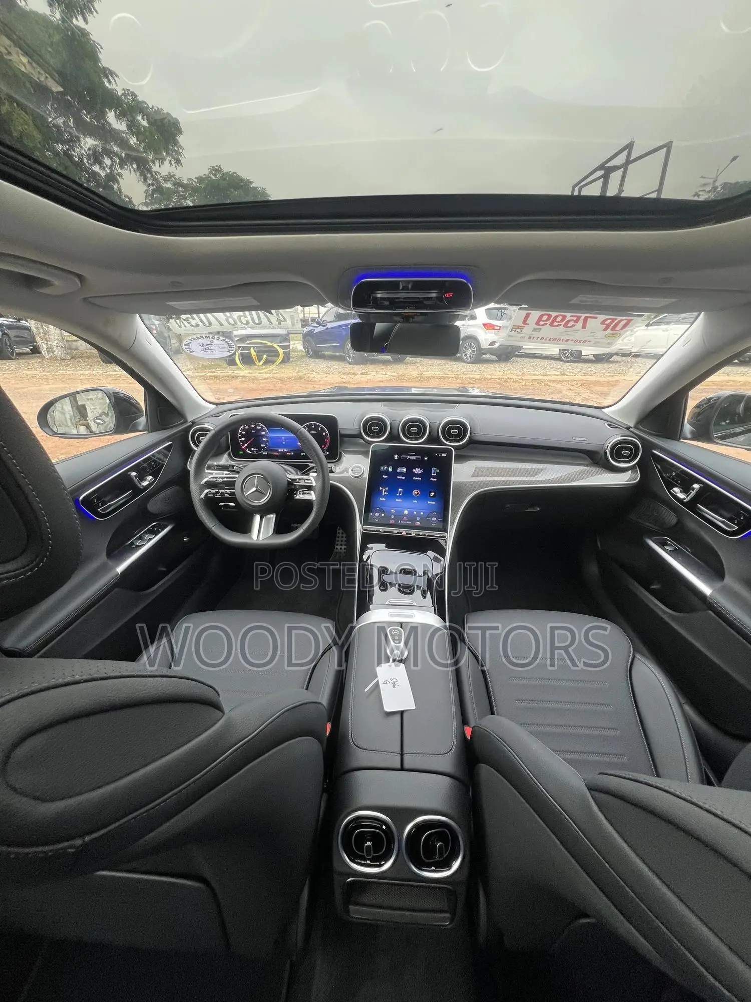 New Mercedes-Benz C300 2024 Gray