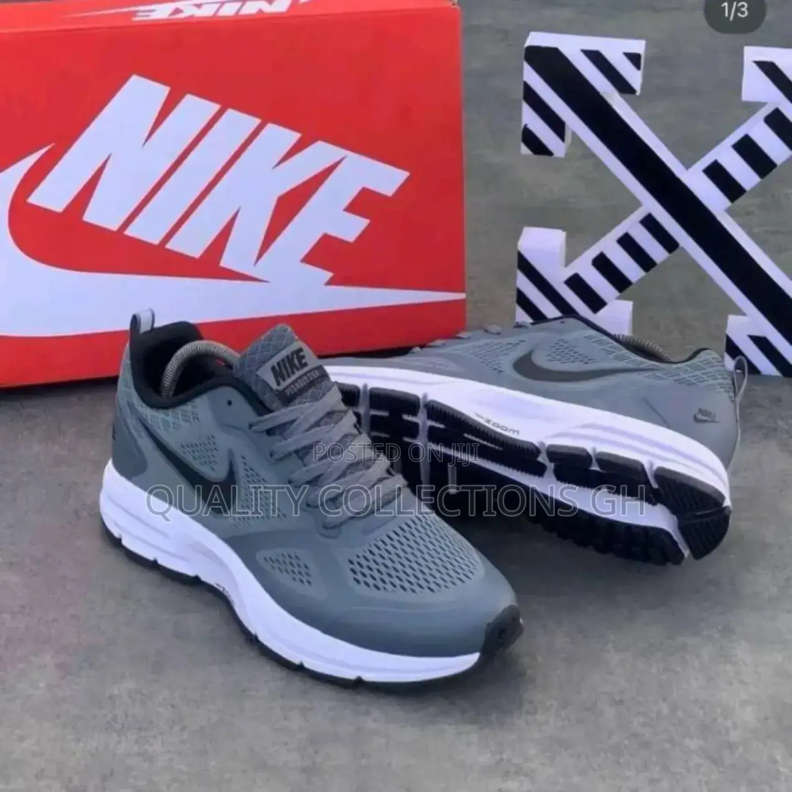 Nike Sneaker