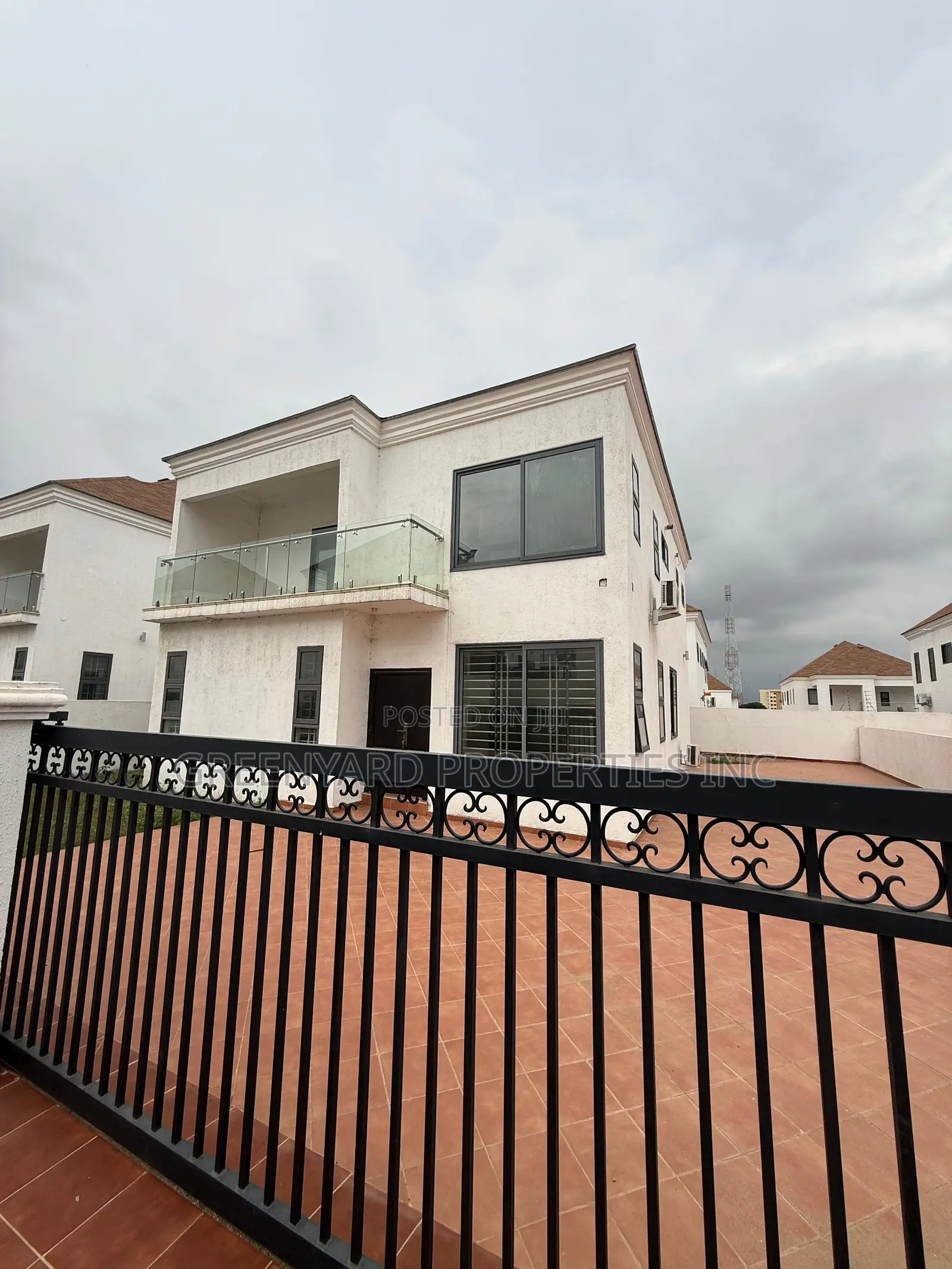 4bdrm House in Aviation, Adenta for rent