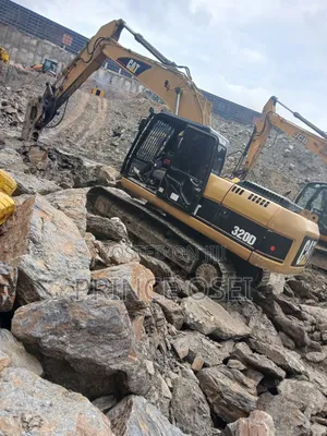 Jackhammer Excavator for Rent