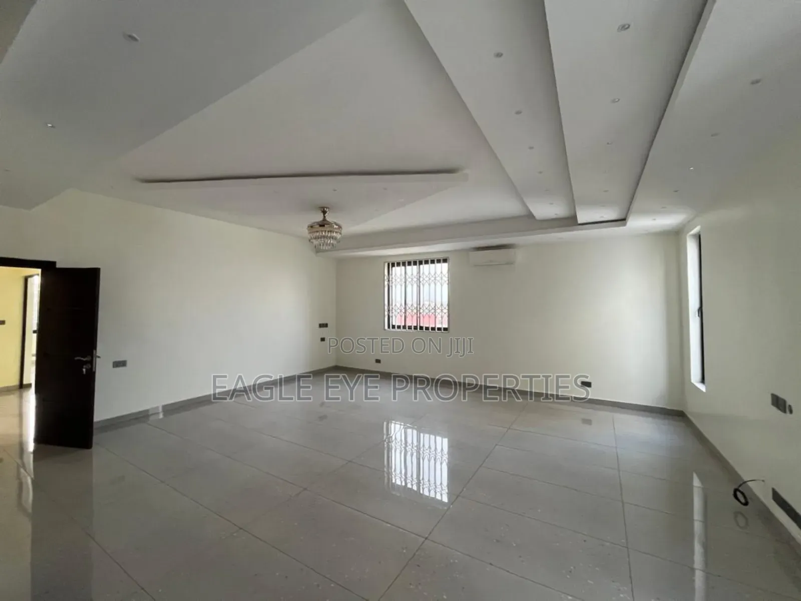 5bdrm House in East Legon for sale