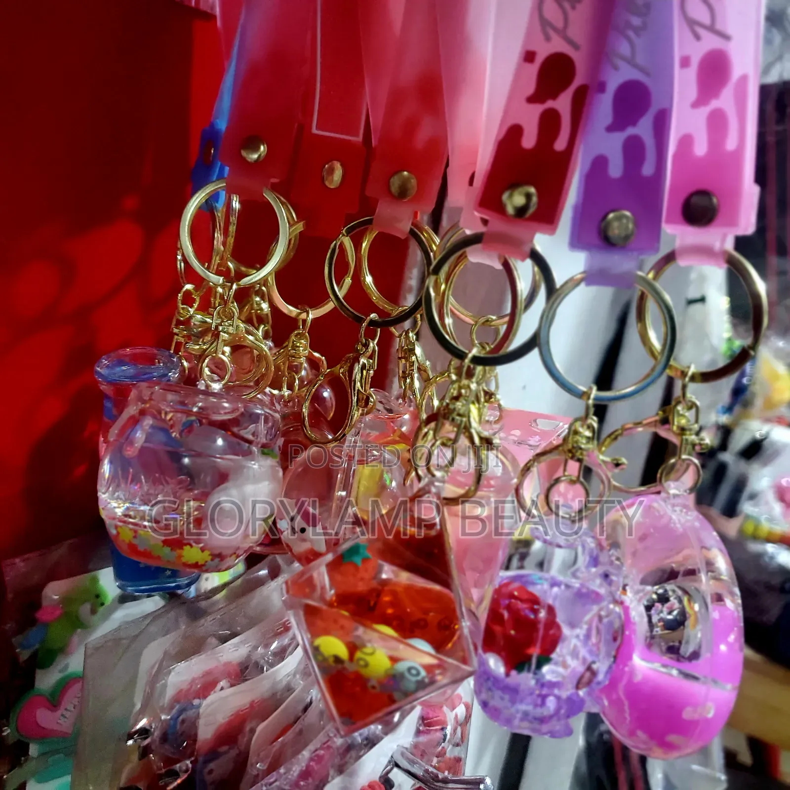 Liquid Floating Keychain – Cute Aesthetic Bag Charm