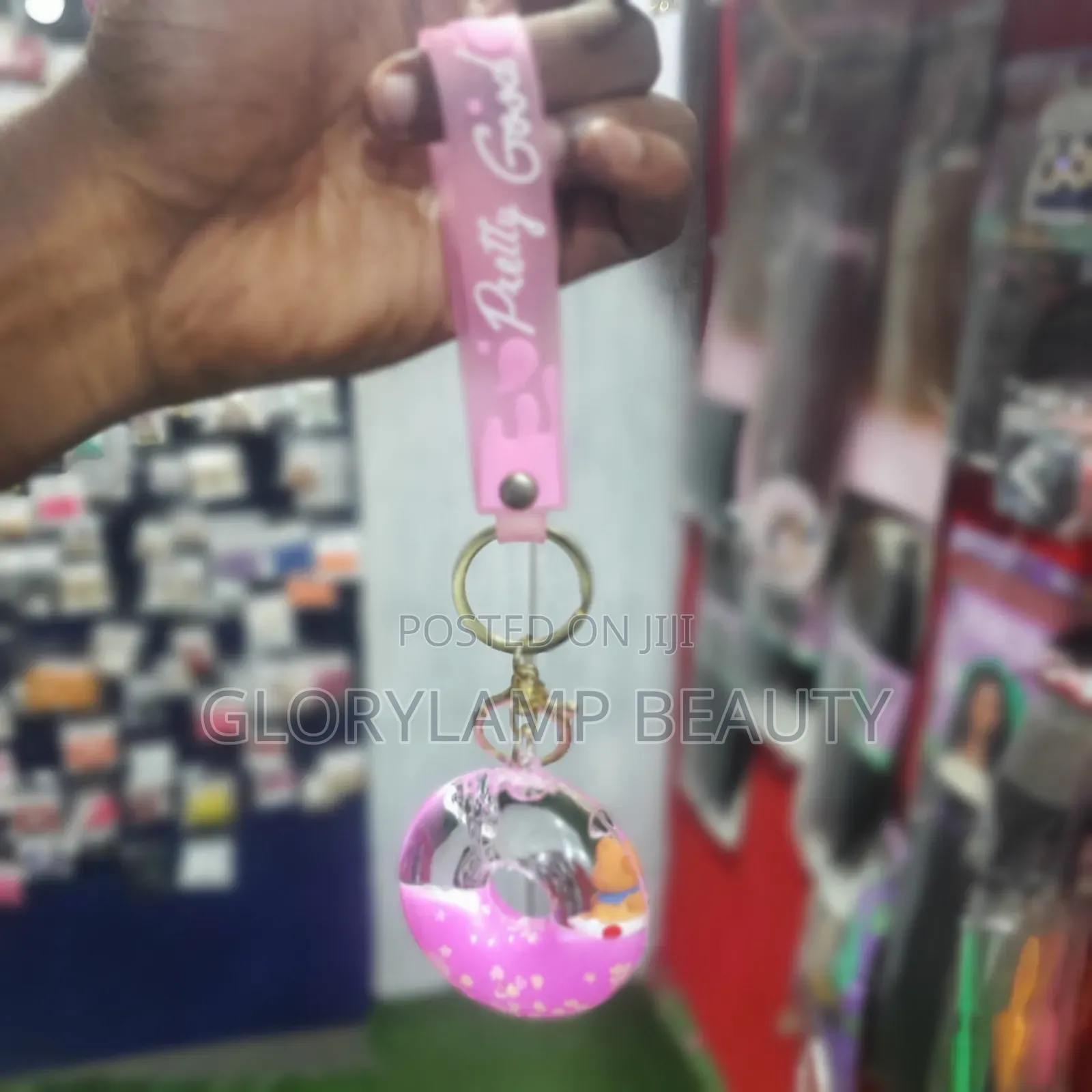 Liquid Floating Keychain – Cute Aesthetic Bag Charm