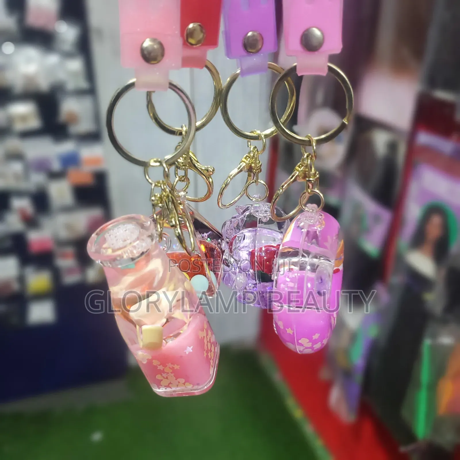Liquid Floating Keychain – Cute Aesthetic Bag Charm