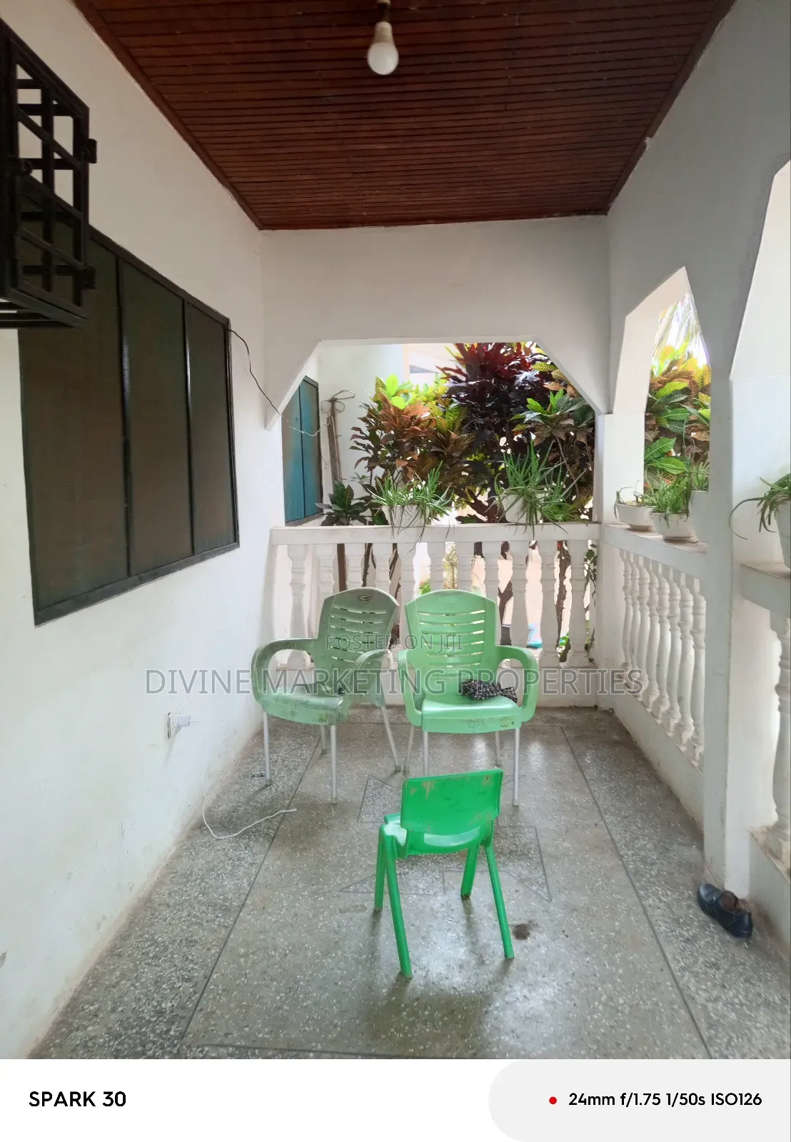 8bdrm House in Ablekuma To Amasaman for sale