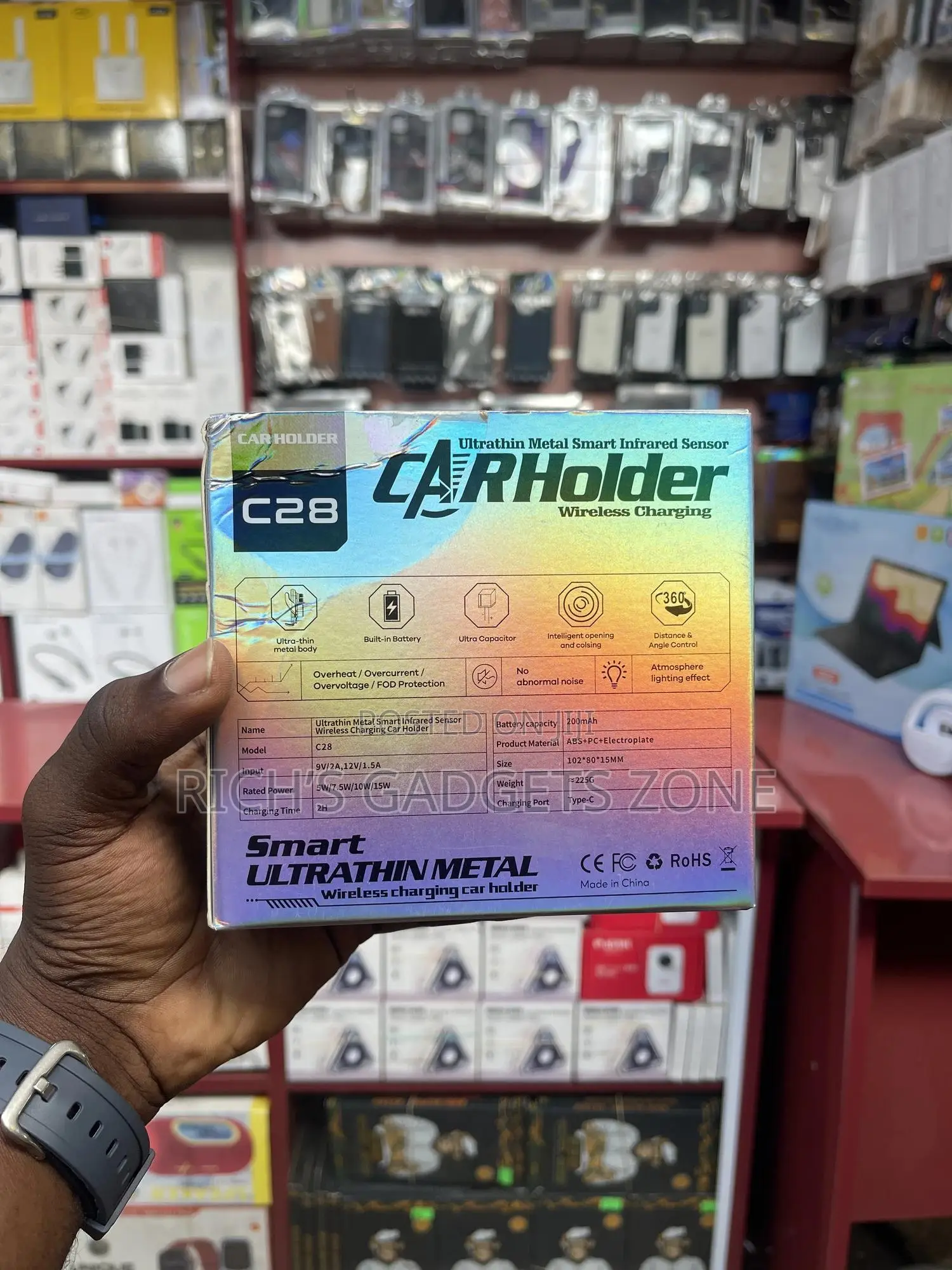 Upgrade Your Drive With the C28 Smart Infrared Car Holder!