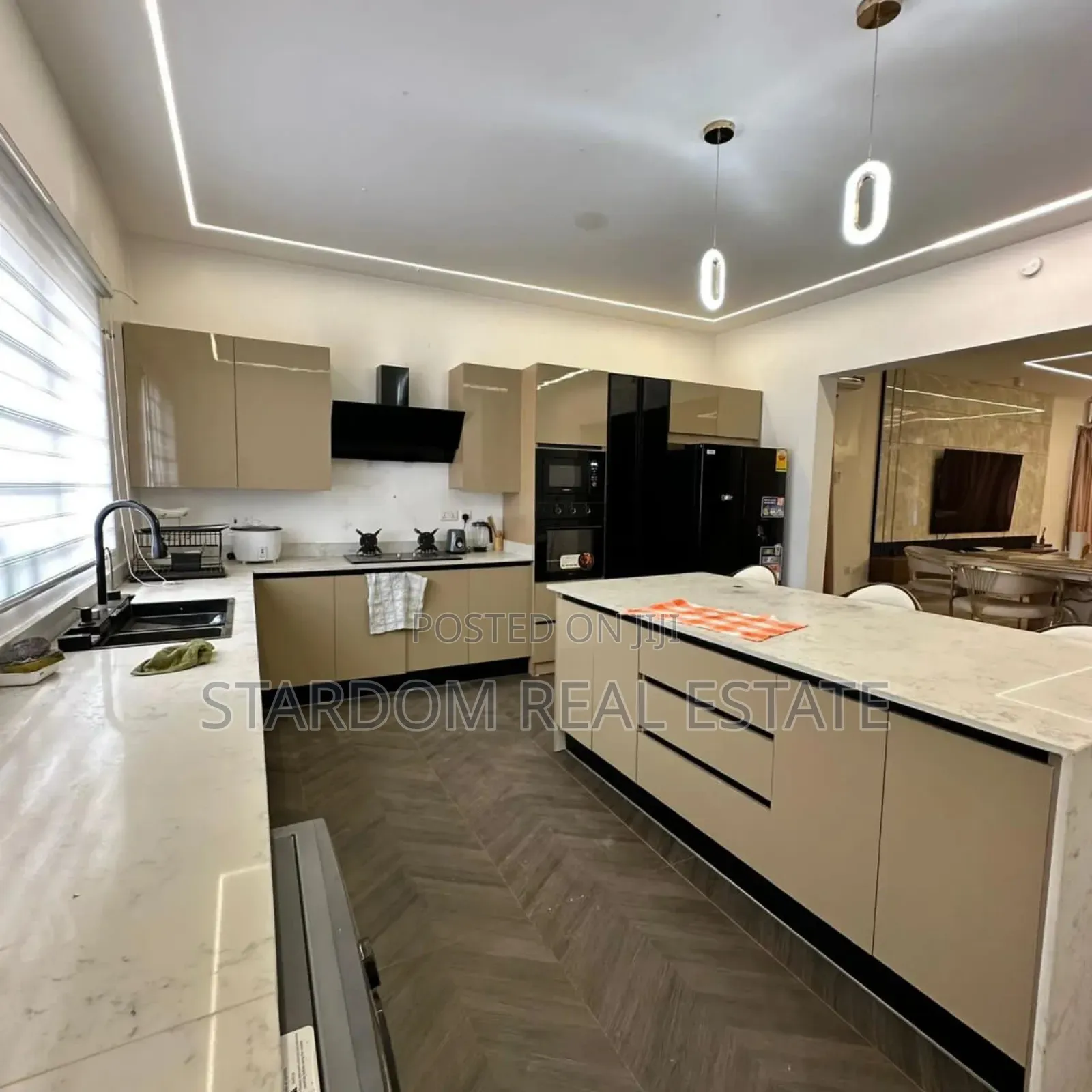 4bdrm Duplex in East Legon Hills for sale