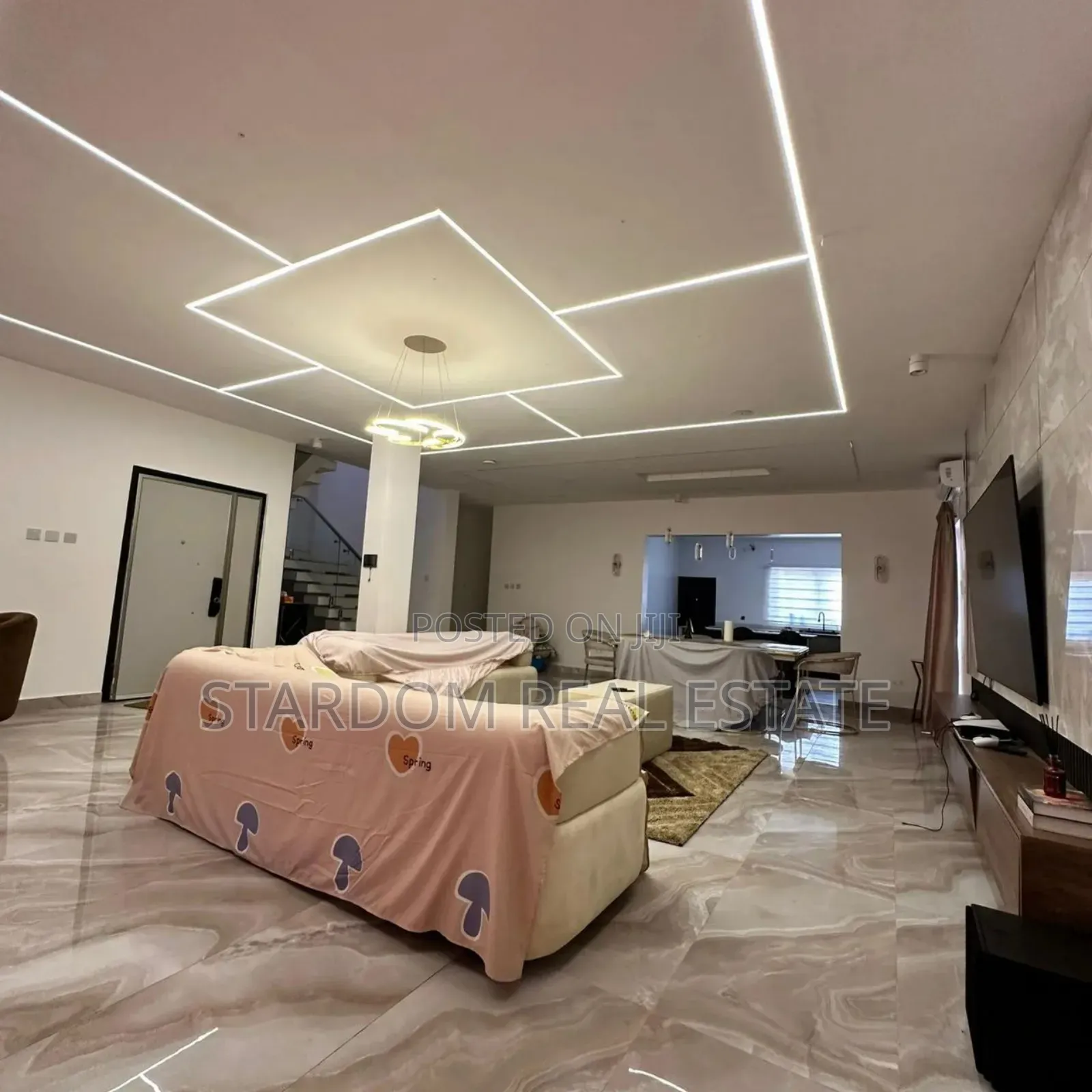4bdrm Duplex in East Legon Hills for sale