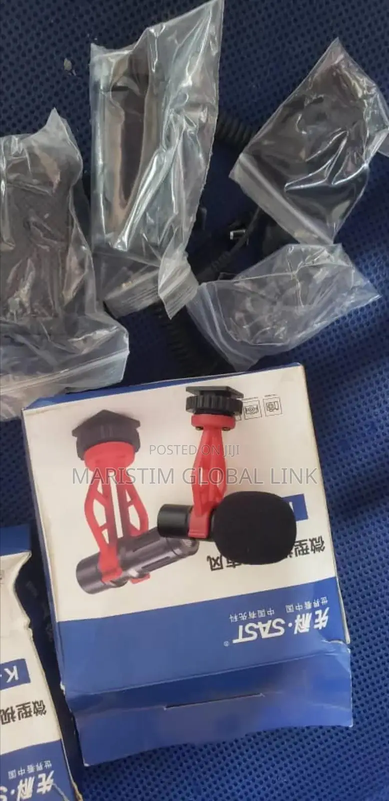 Sast K-20 Wired Microphone With Noice Cancelling and Tripod