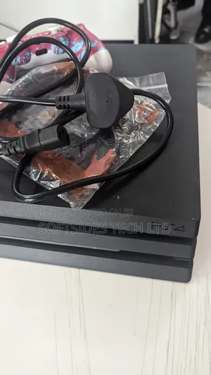 Powerful Playstation 4 Pro, 1tb Console Comes With 2 Pads And 17 Games