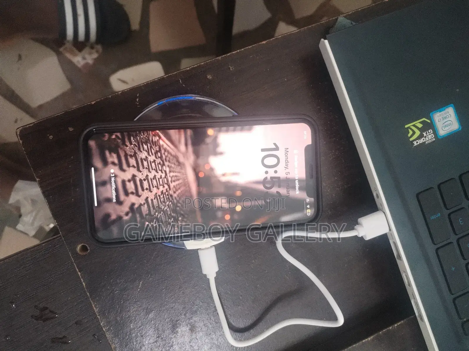 Wireless Charging Dock (Ios & Android)