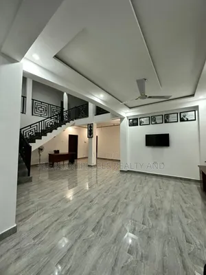 6bdrm House in Pleasantplaces, Accra Metropolitan for rent