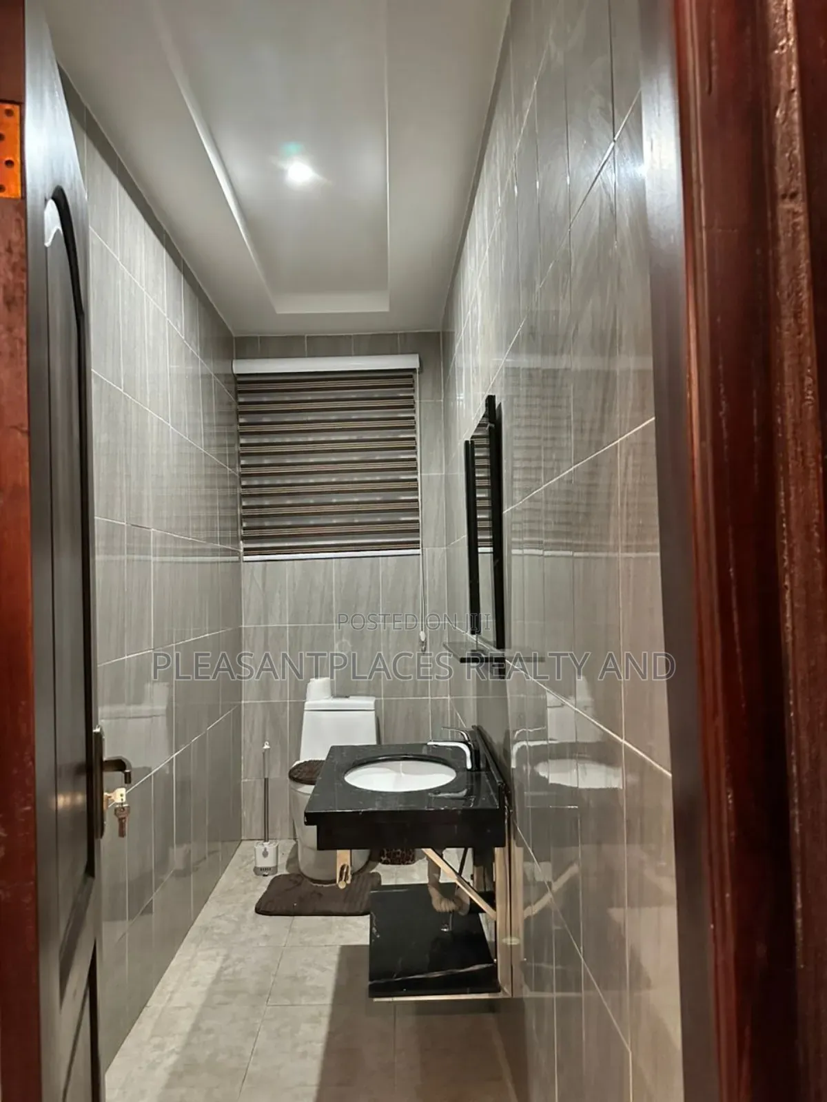 6bdrm House in Pleasantplaces, Accra Metropolitan for rent