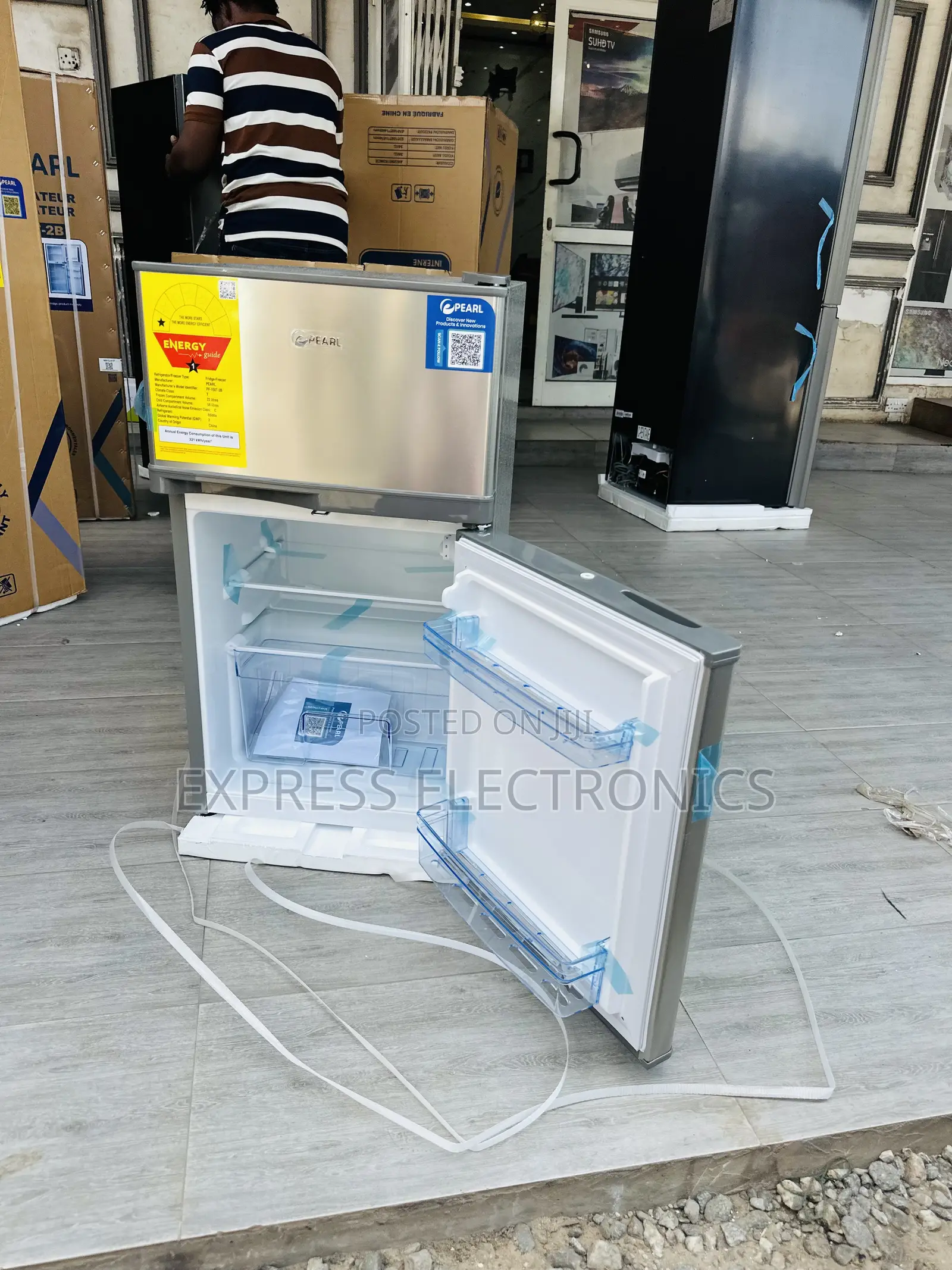 Quality Sleek Double Door Fridge Pearl Pf-100-2b