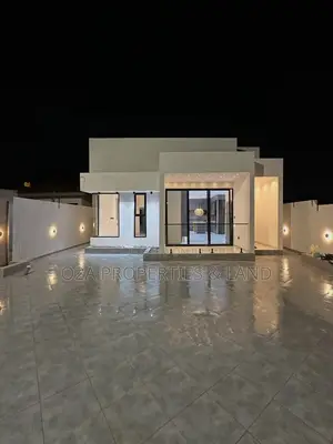 3bdrm House in Ashaley Botwe, Lake Side Estate for sale