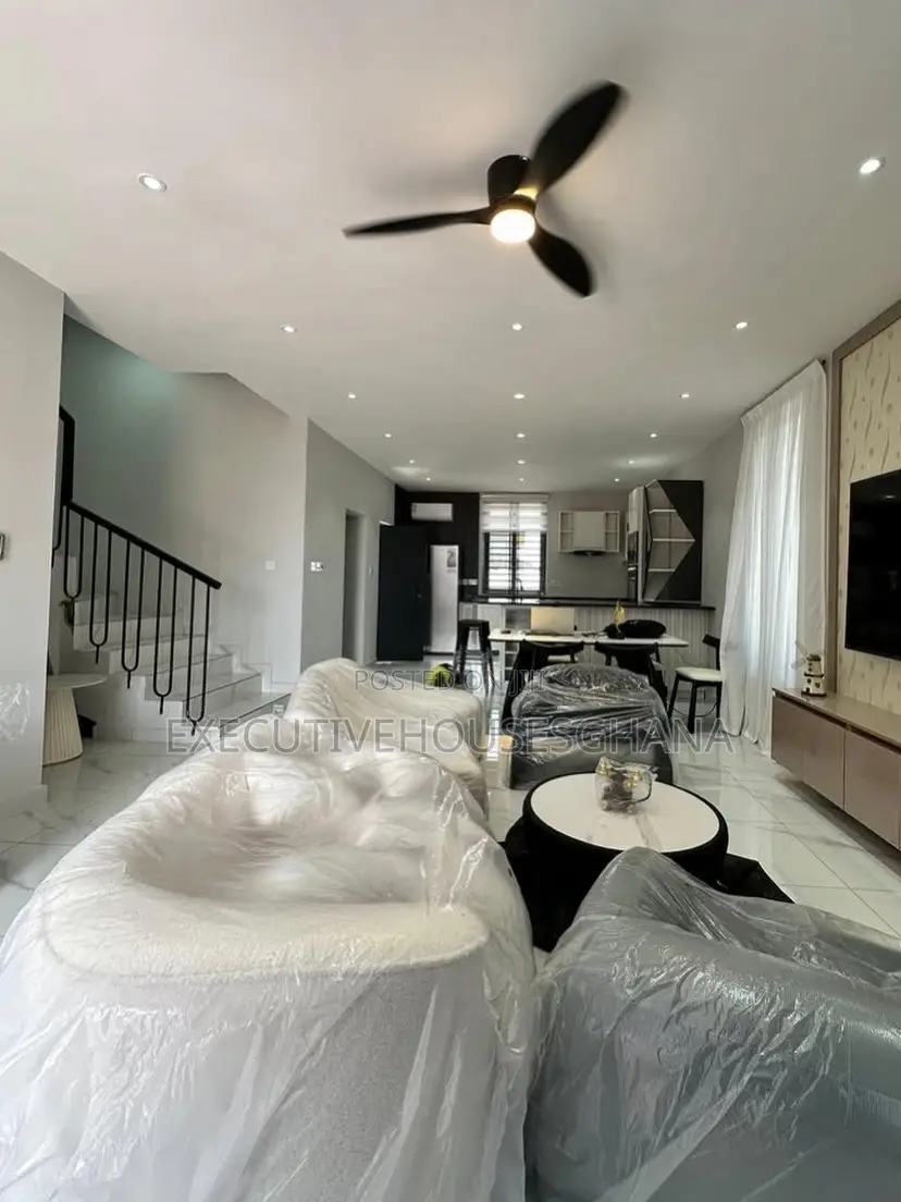 4bdrm House in Executivehousesghana, Lake Side Estate for sale