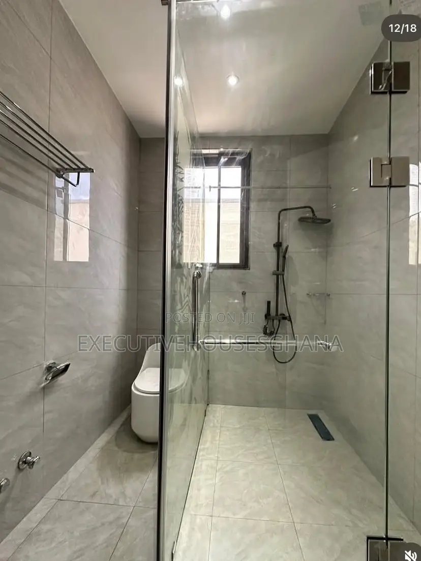 4bdrm House in Executivehousesghana, Lake Side Estate for sale